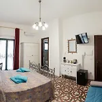 Casa Degli Artisti *