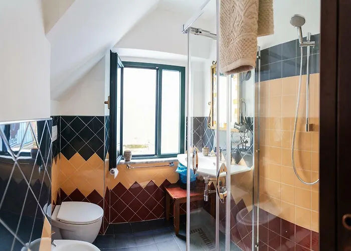 Casa Degli Artisti *